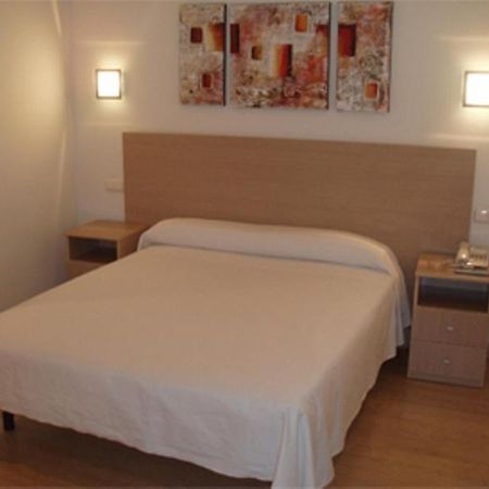 Burgo Hostal Francisco Salinas חדר תמונה